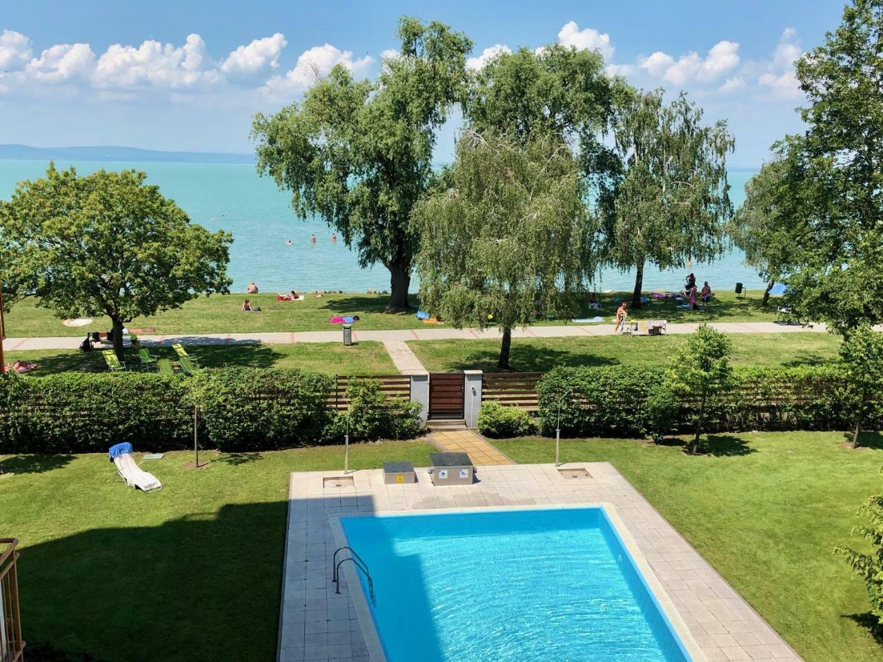 Viktoria Apartmanok Siófok Extérieur photo