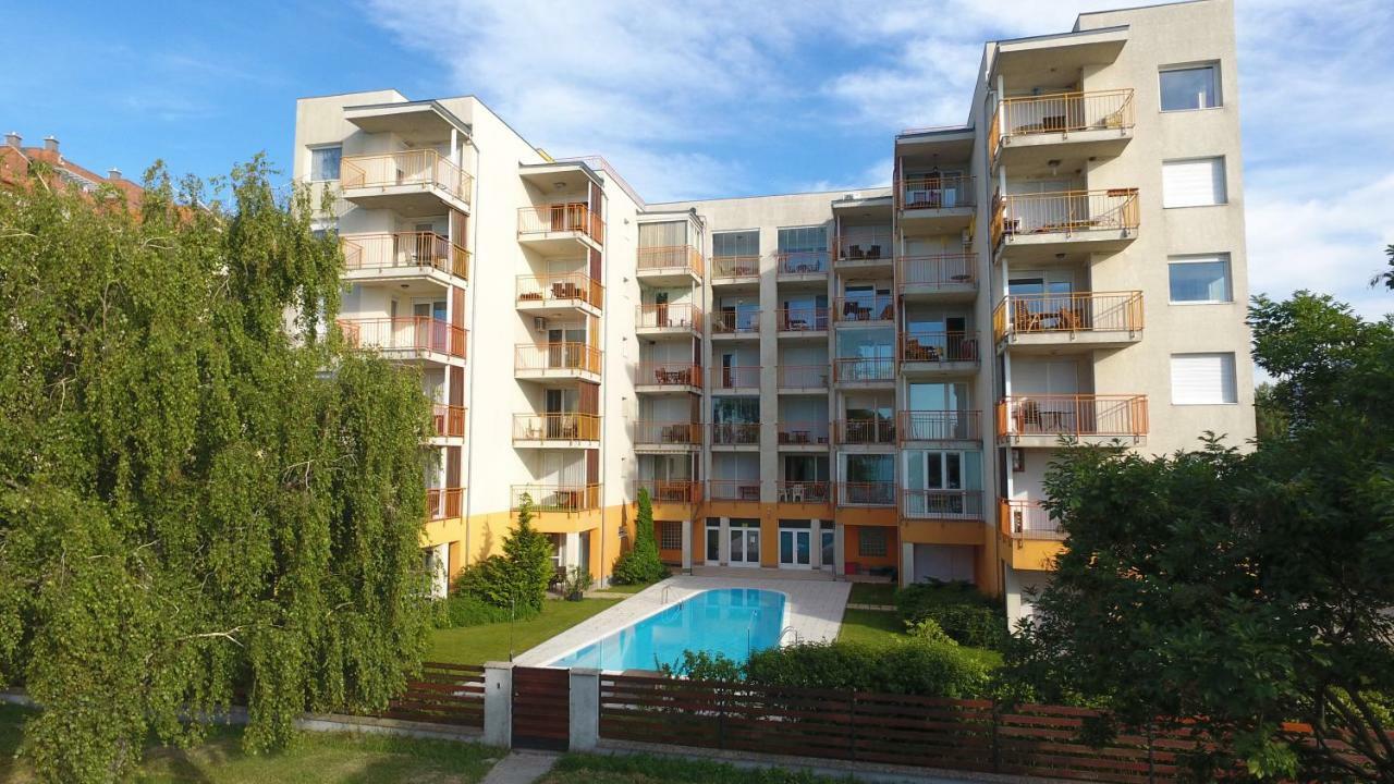 Viktoria Apartmanok Siófok Extérieur photo